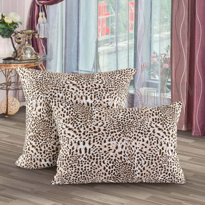 Leopard knitted pillowcases