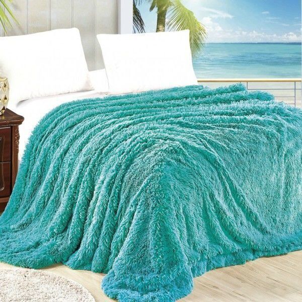 Faux fur coverlet Sea Wave