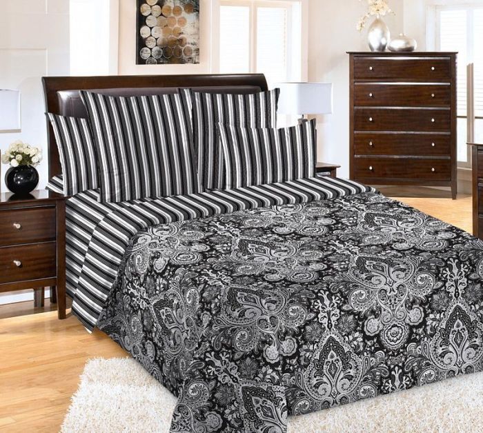 Satin Paisley bed linen black